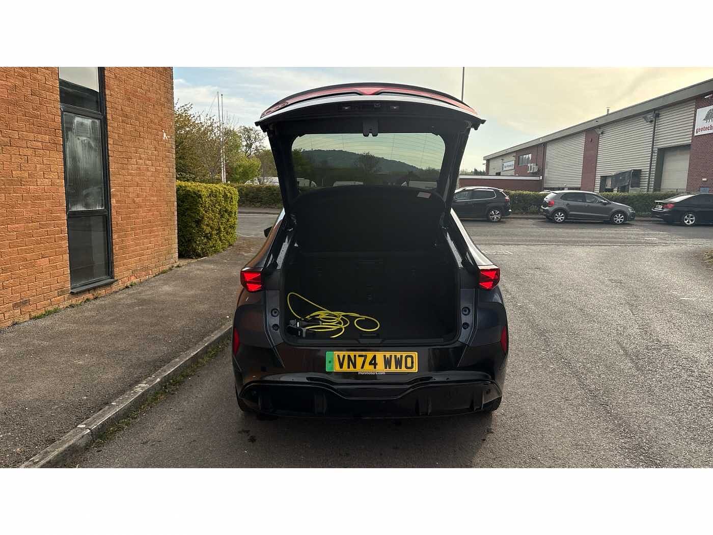 Cupra Tavascan Estate 250kW VZ2 77kWh AWD 5dr Auto
